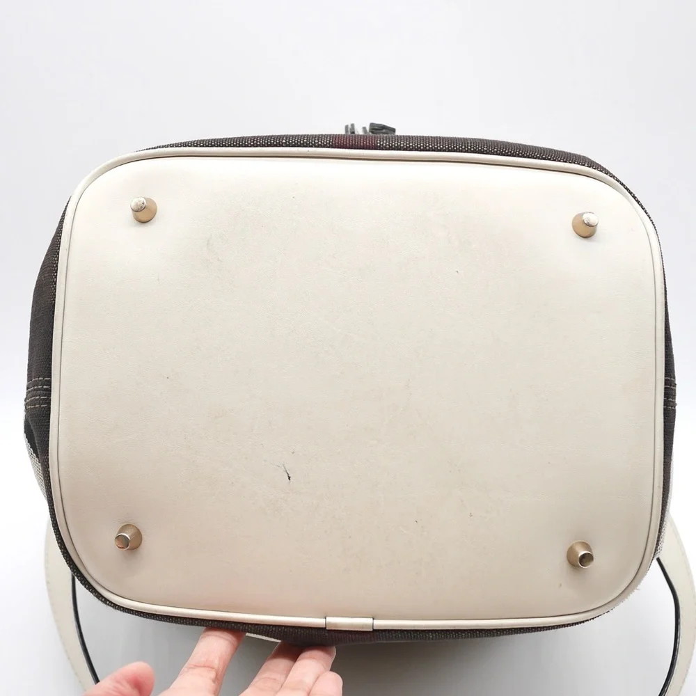 🍓BURBERRY Bucket Bag